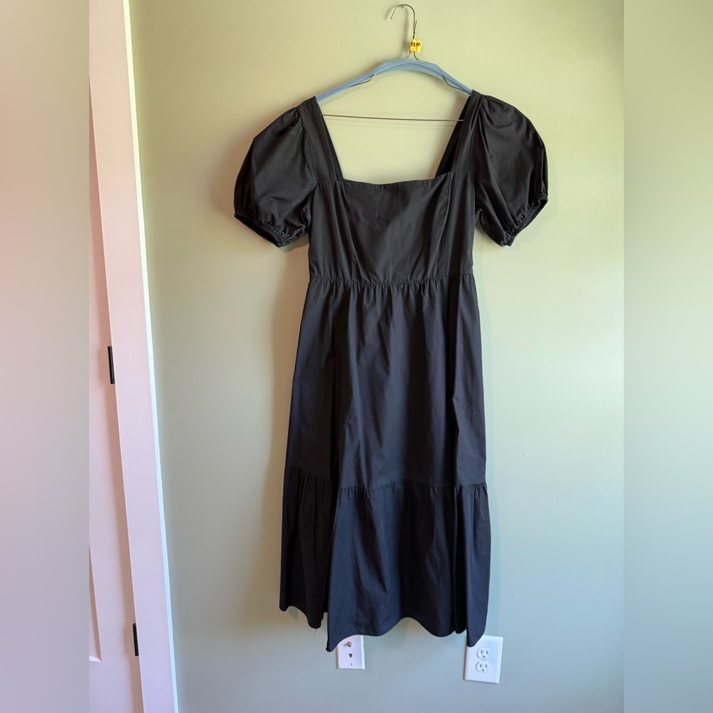 Astr Black Square-Neck Midi Dress with Puff Sleeves - Picture 3 of 12